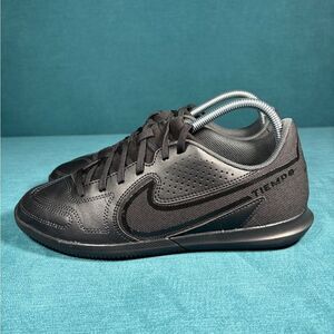 Size 7.5 - Men’s Nike Tiempo Black shoes